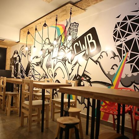 Social Hostel Cafe E Bar Curitiba Exteriör bild