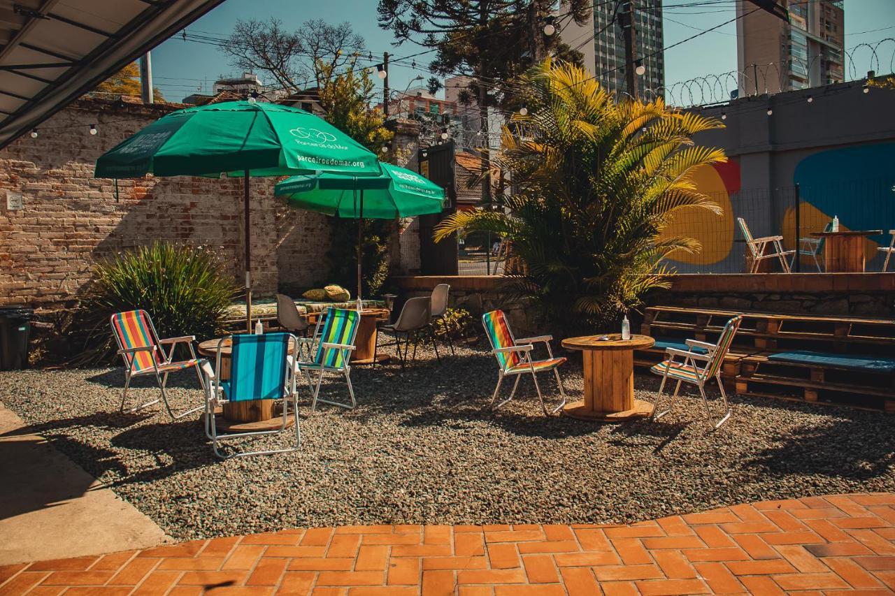 Social Hostel Cafe E Bar Curitiba Exteriör bild
